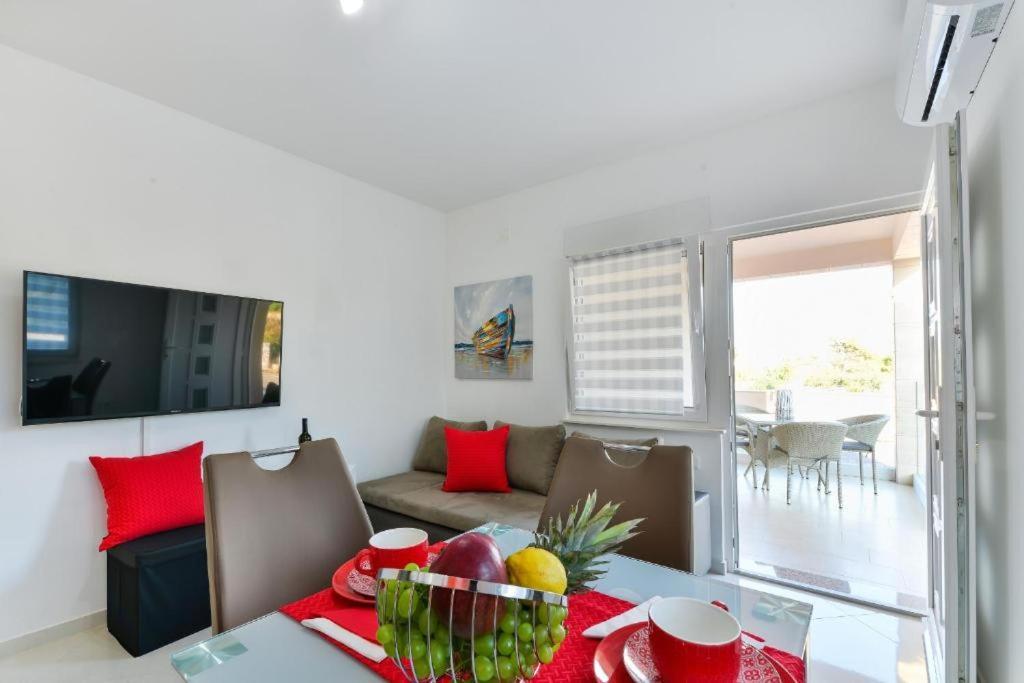 Apartmani Velic Vir Ngoại thất bức ảnh