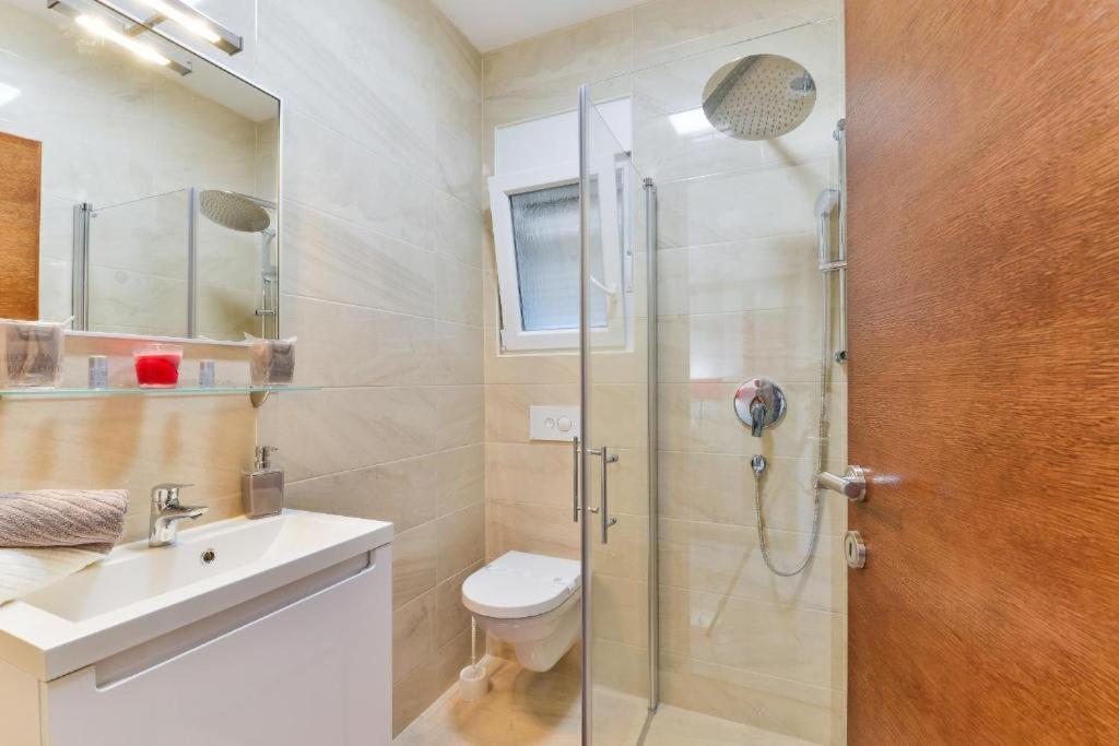 Apartmani Velic Vir Ngoại thất bức ảnh