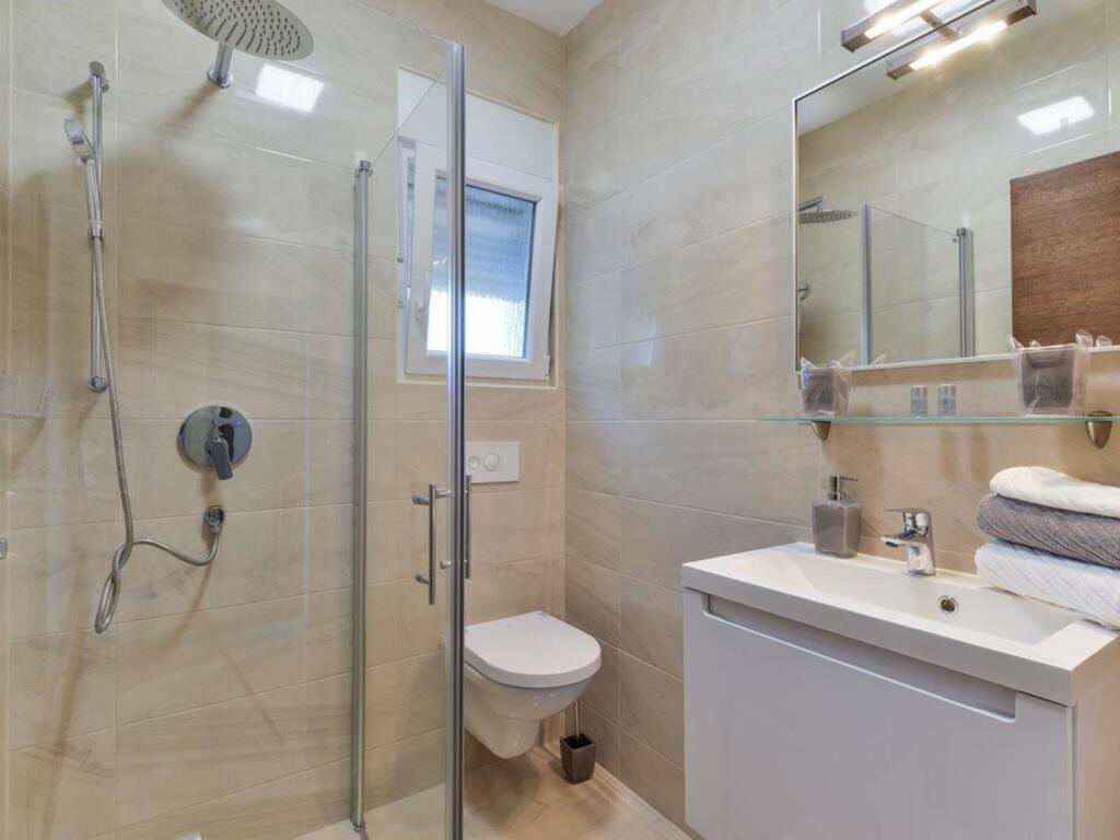 Apartmani Velic Vir Ngoại thất bức ảnh