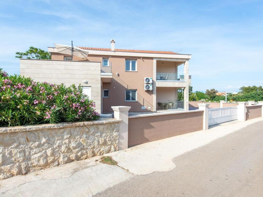 Apartmani Velic Vir Ngoại thất bức ảnh